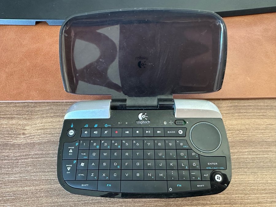 Logitech Dinovo Mini