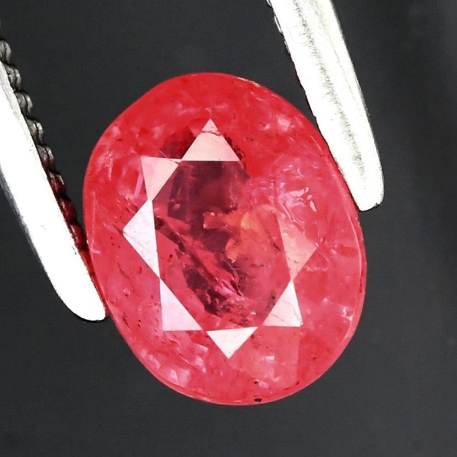 Spinel mahenge 0,78ct.