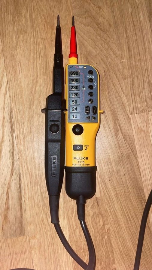 Fluke 7110 Spänningstestare