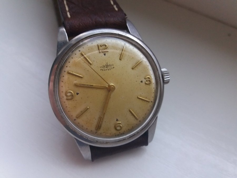 Vintage Perfecta 17 Rubis Watch