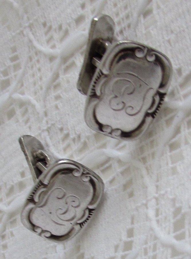 Manschettknappar 1946 monogram LB silver stämplad kattfot S U8 manschett knappar