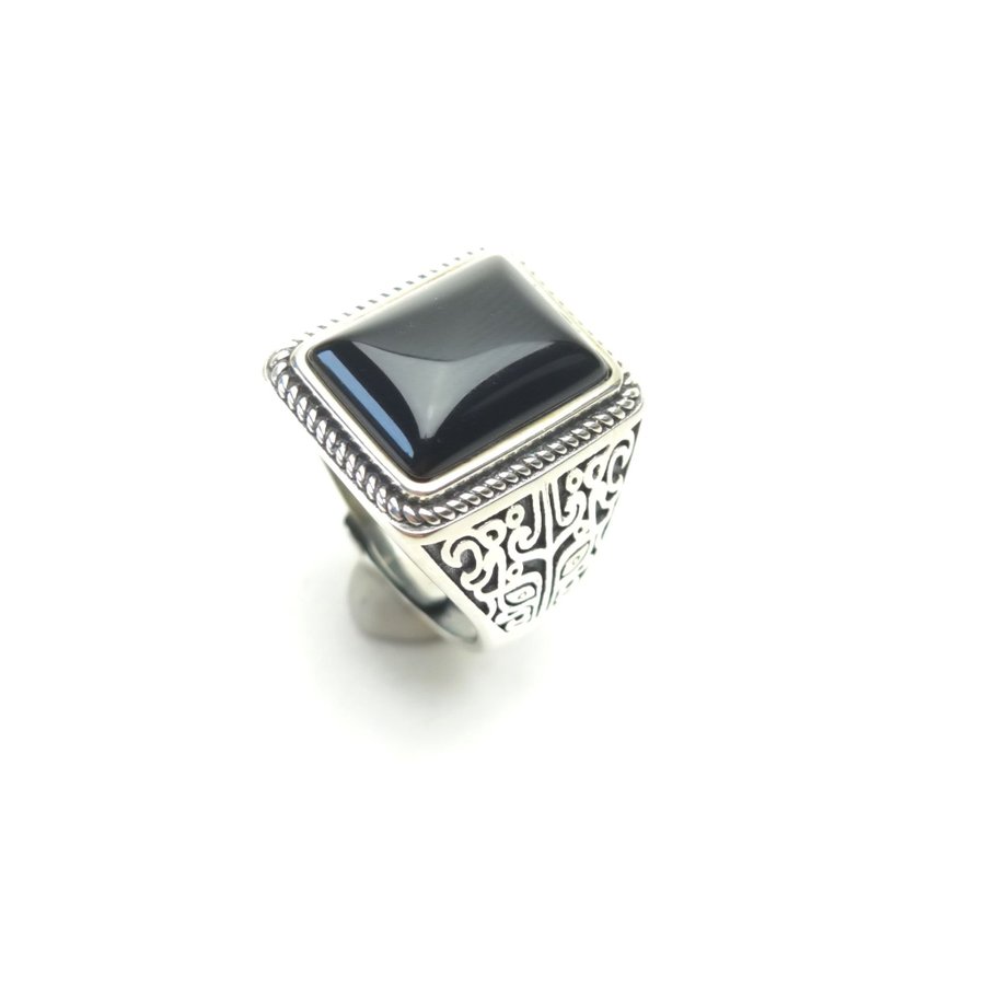 Moderne sterling sølv herrering med sort onyx sten