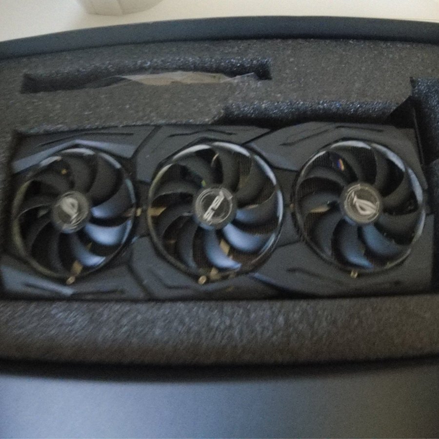 ASUS ROG STRIX GeForce RTX 2080 Super OC 8GB