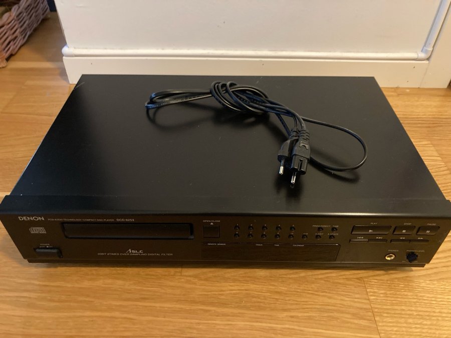 Denon DCD-625 CD-spelare