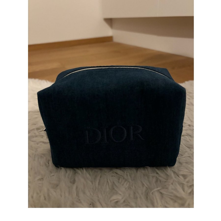 Dior Beauté sminkväska