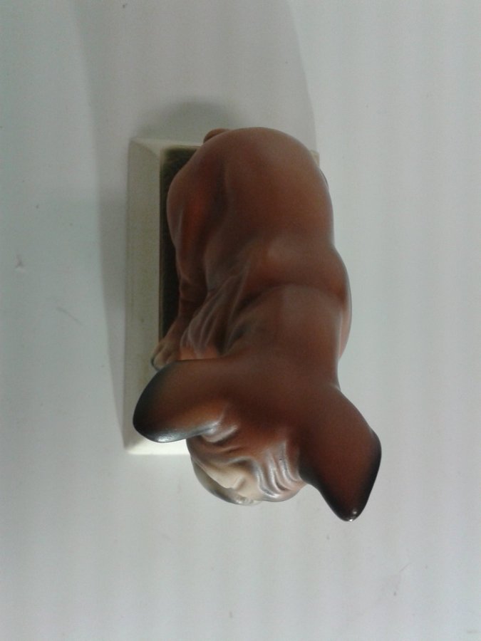 Porslinsfigur Boxer Valp