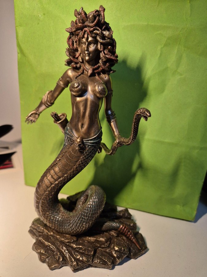 Medusa Staty