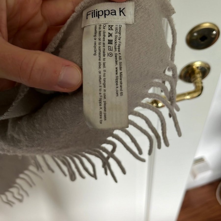 Filippa K beige halsduk