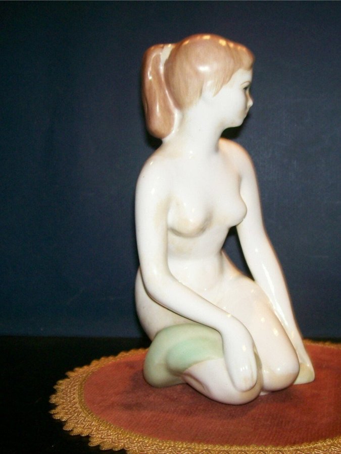 Hungary Porcelain Figurine of a Woman AQVINCUM nude girl porcelain 23 CM