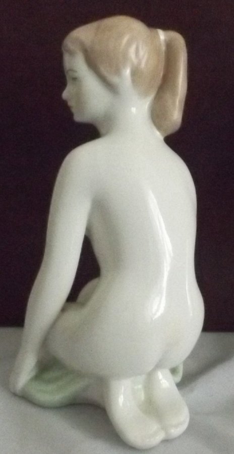 Hungary Porcelain Figurine of a Woman AQVINCUM nude girl porcelain 23 CM