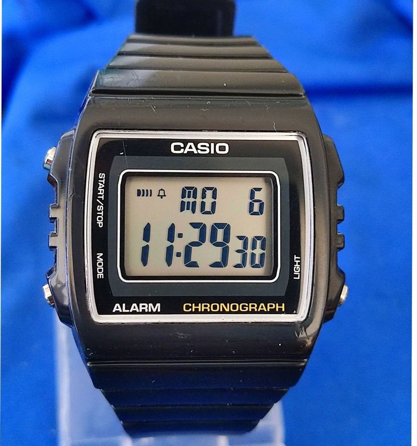 Casio square rare chronograph original from japan 40×43 mm