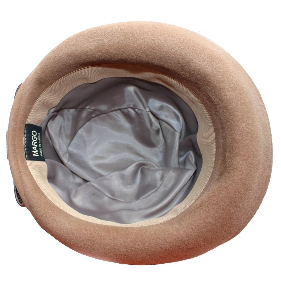 Beige elegant hatt i filt