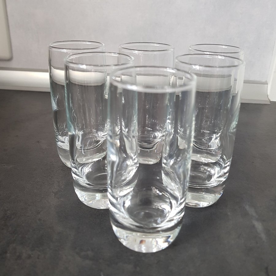 Shotglas/ Tequila, 6 st,9 cm höga,4 cm i Ø.