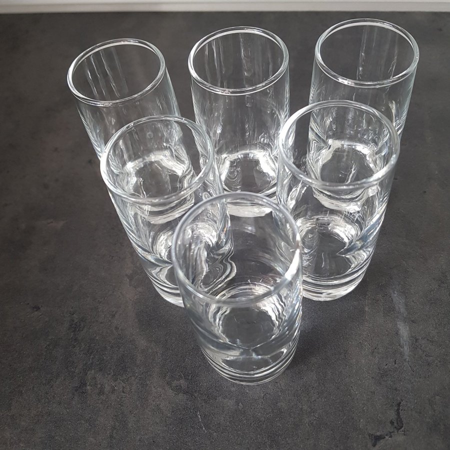 Shotglas/ Tequila, 6 st,9 cm höga,4 cm i Ø.