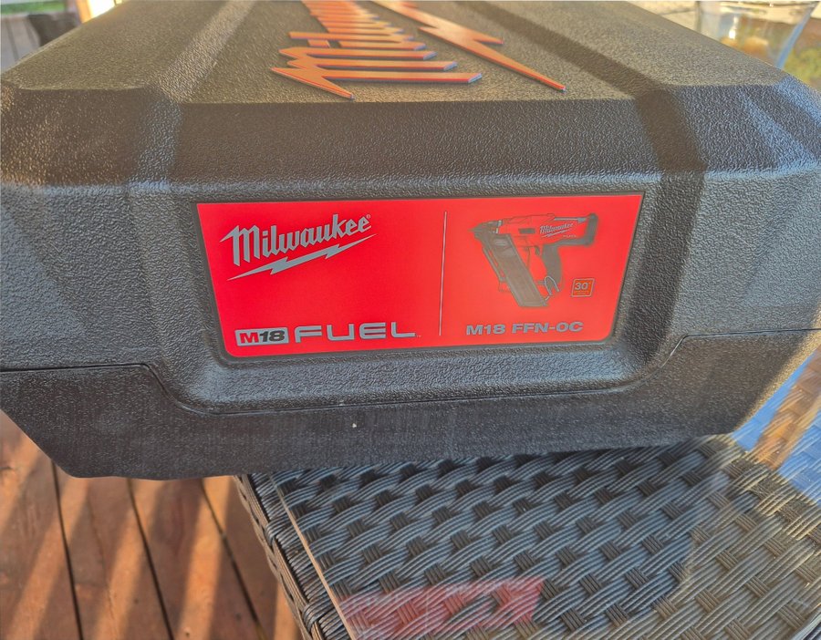 Milwaukee M18 väska