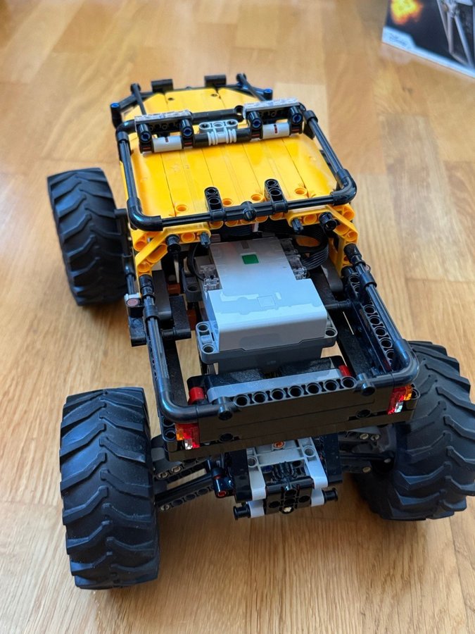 LEGO Technic 42099 4x4 X-treme Off-Roader