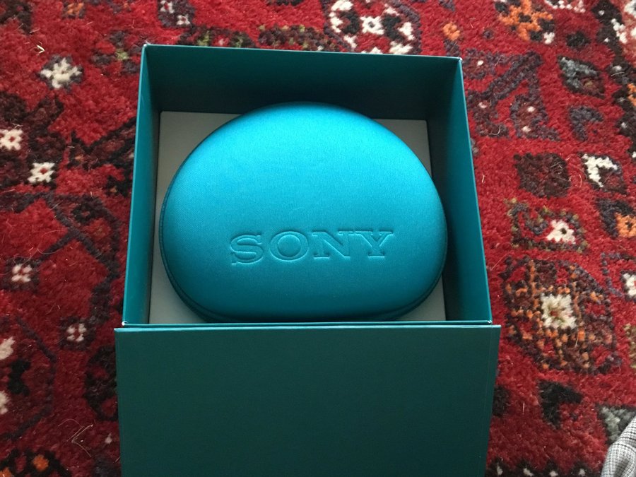 Sony MDR100ABN gröna snygga lurar med ANC