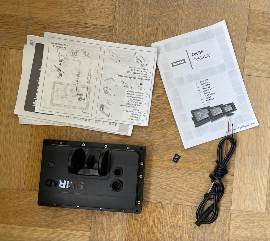 SIMRAD Cruise 5+ SJÖKORT C-MAP HELA EURA 2021 VERSION Ingår
