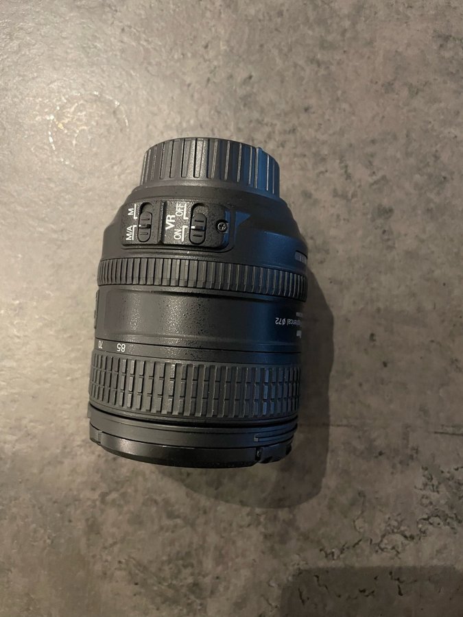 Nikon AF-S Nikkor 24-85mm f/35-45G ED VR Objektiv