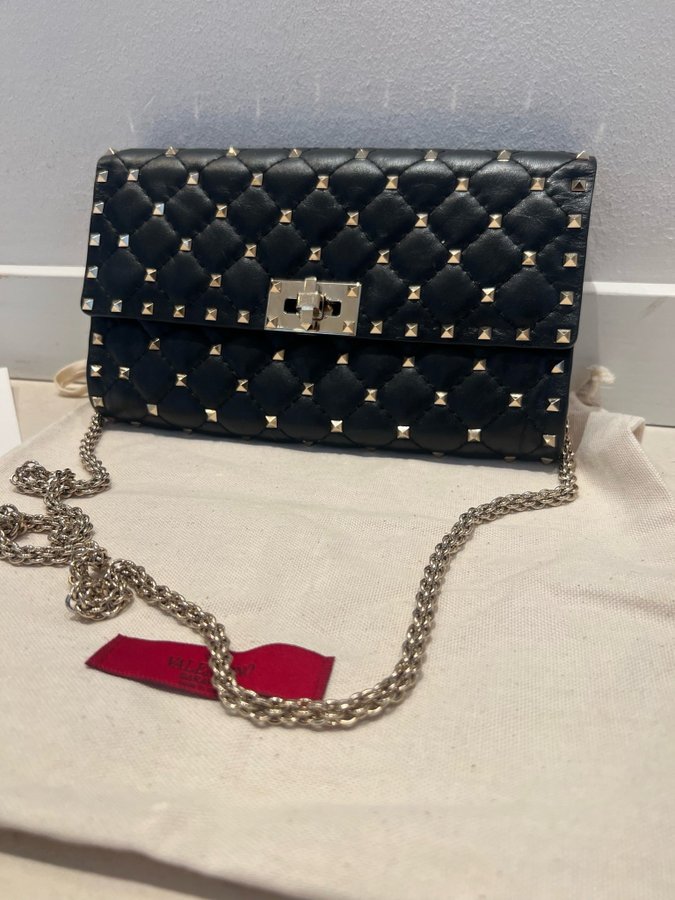 Valentino garavani rock stud spike clutch!