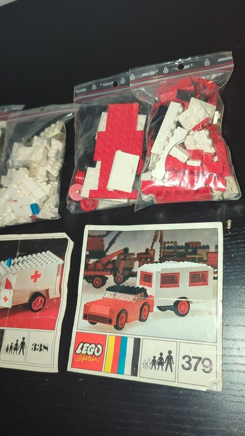 LEGO 330-3, 338-1, 379-2, Jeep, Ambulans  Bil med husvagn. Alla kompletta!