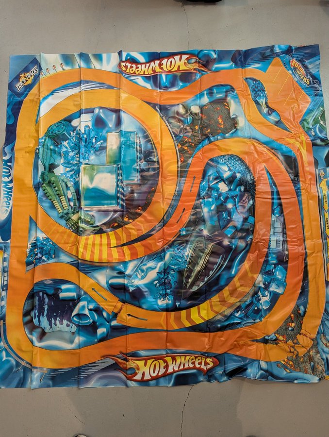 Hot Wheels Racebana - Stor Matta oanvänd 145x145cm