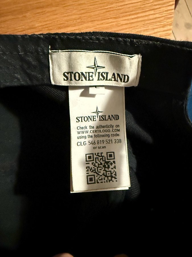 Stone Island sort kasket