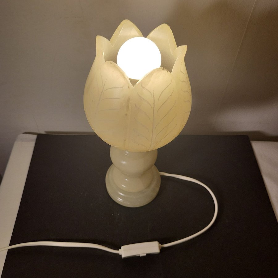 Retro Alabaster bordslampa i tulpanform***