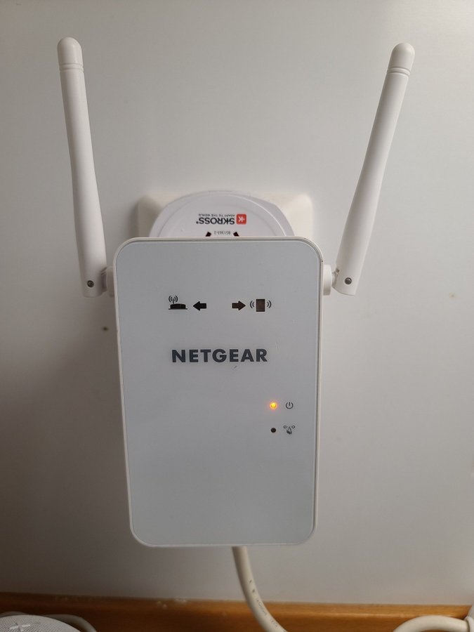 NETGEAR WiFi Range Extender