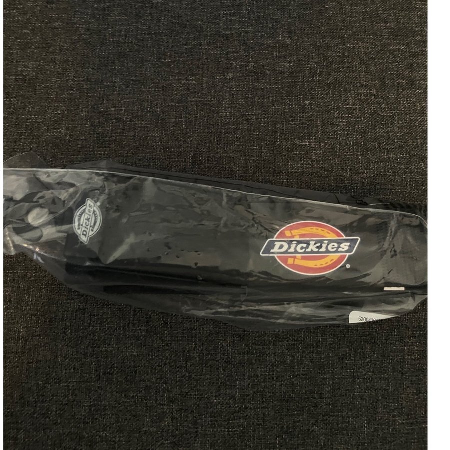 Helt nya! Dickies svart bälte - Oanvänd och i originalförpackning!