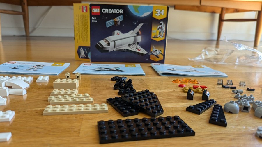 LEGO Creator 3-i-1 Rymdfärja 31134 - Aldrig använt!