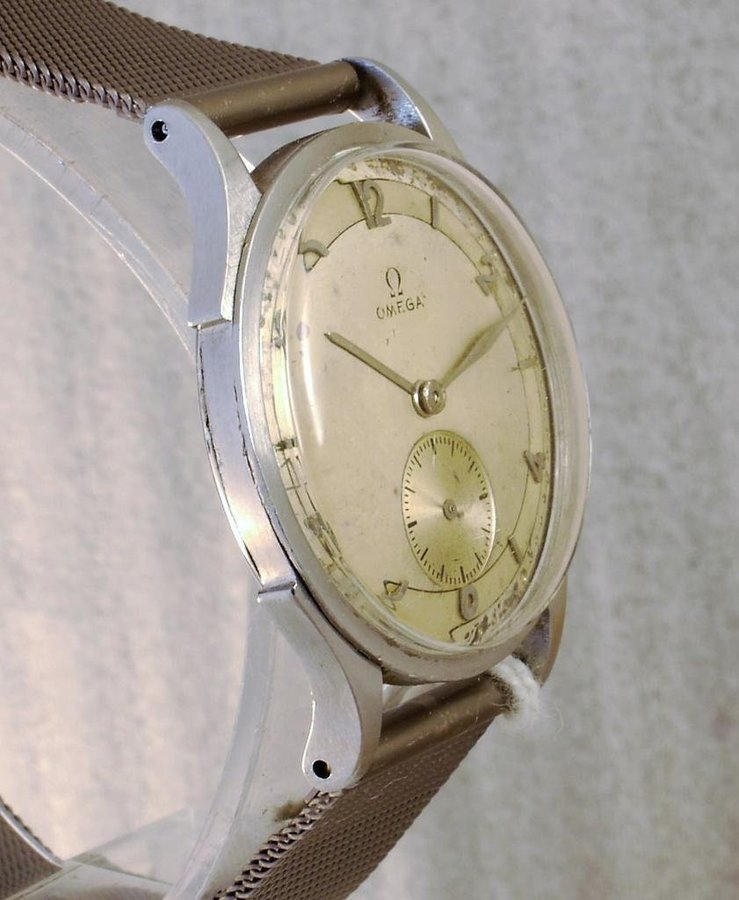 Omega Cal. R17,8. WWII. AP90835