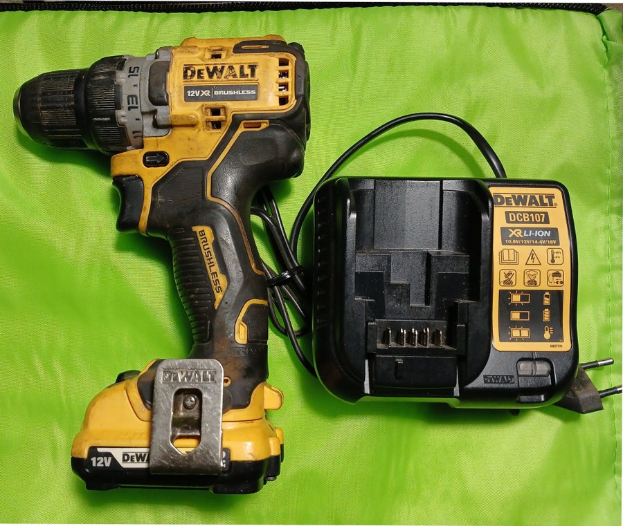 DEWALT 12V XR