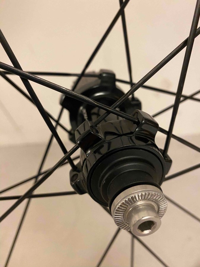 Shimano Dura-Ace WH-9000 C24 Clincher Rear Wheel. Very good condition.