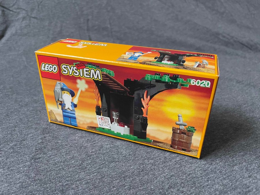 LEGO 6020 - Magic Shop set