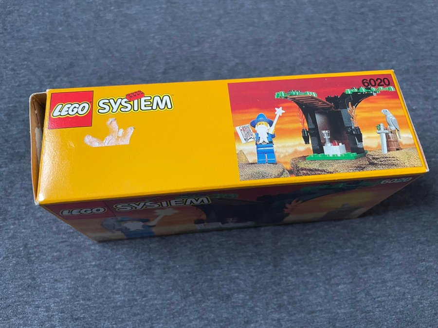 LEGO 6020 - Magic Shop set