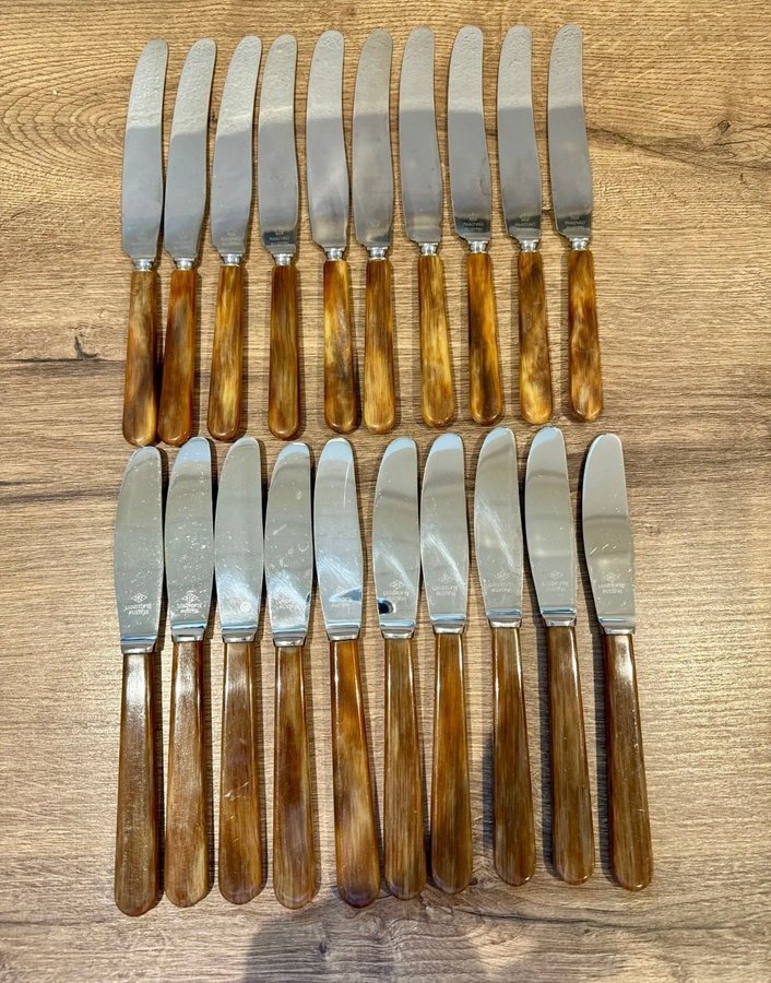 Raadvad and Lundtofte butter knives