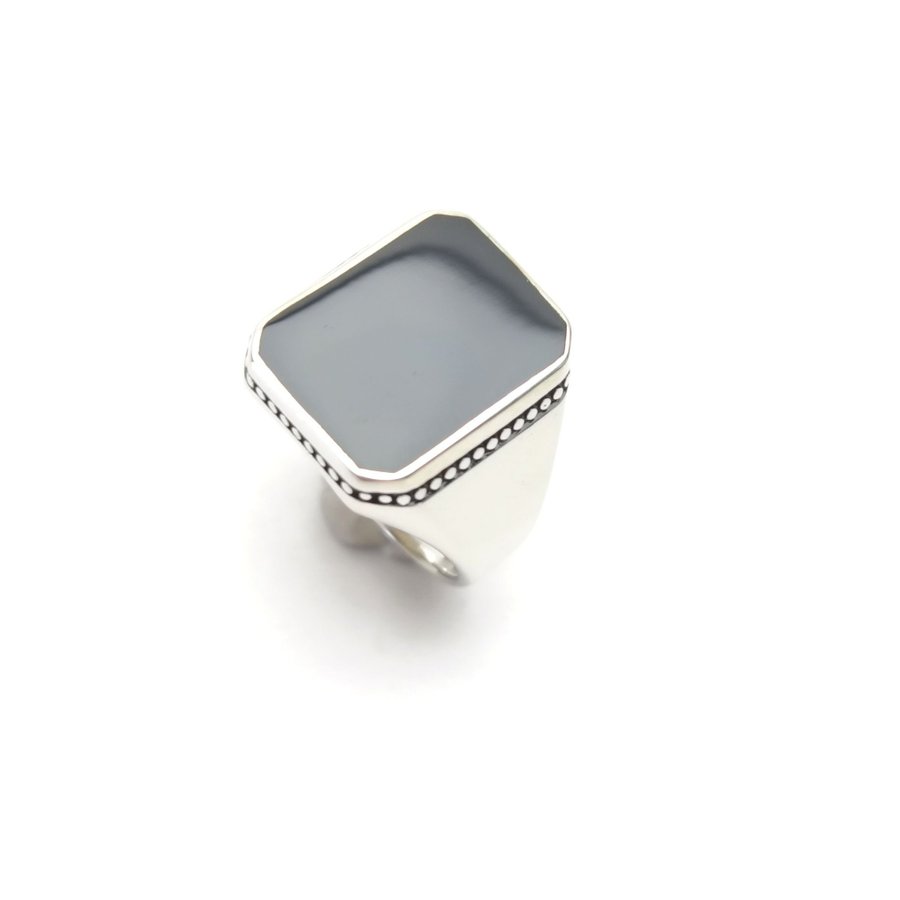 Moderne sterling sølv herrering med sort onyx sten