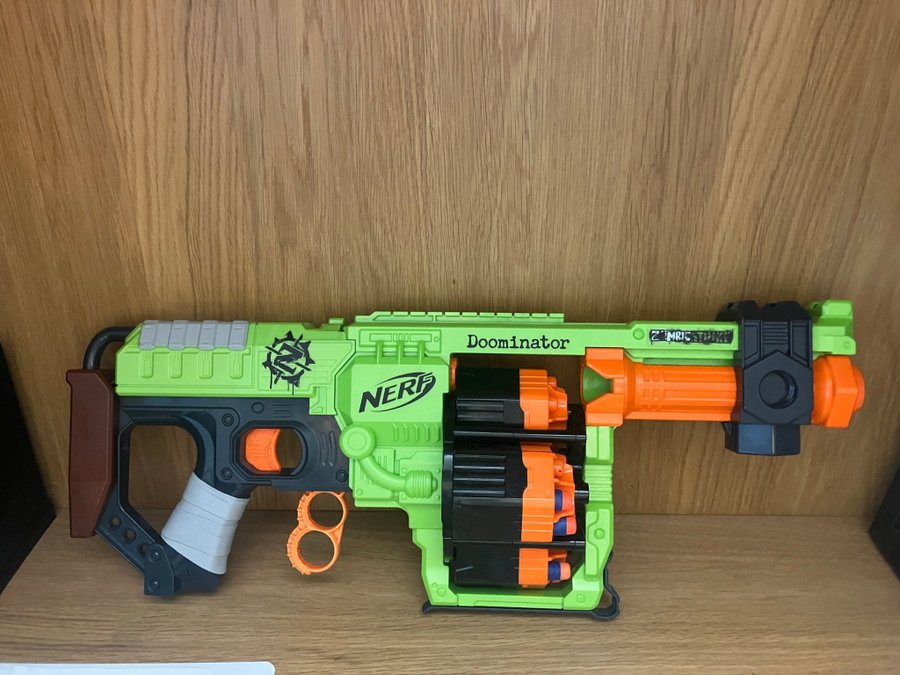 Nerf Zombie Strike Doominator