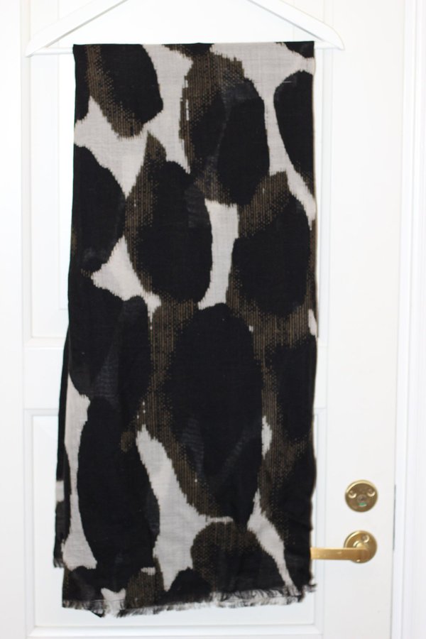 By Malene Birger Furna sjal scarf 100% ull