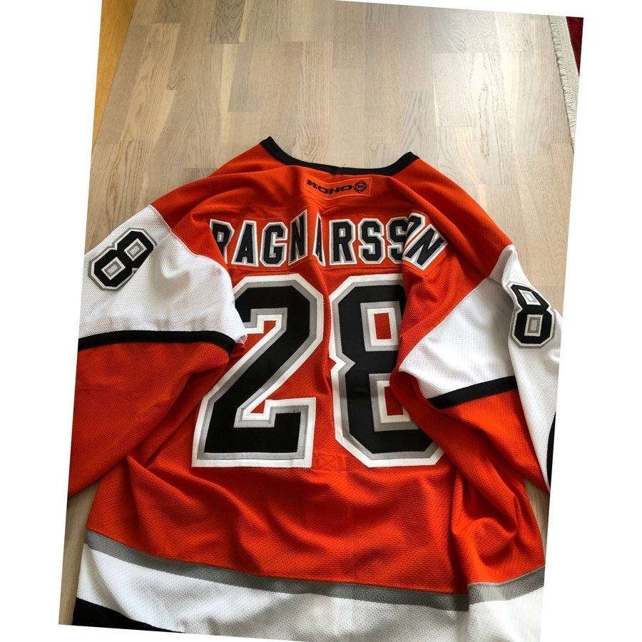 Game worn Marcus Ragnarsson LOA DIF, Djurgårdens IF, Flyers,Sharks