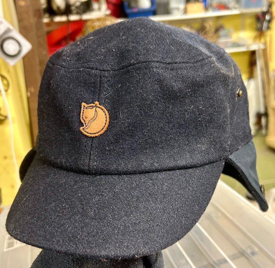 Fjällräven Sarek winter cap, mörkblå