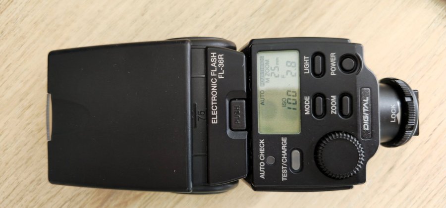 Olympus electronic flash FL-36R