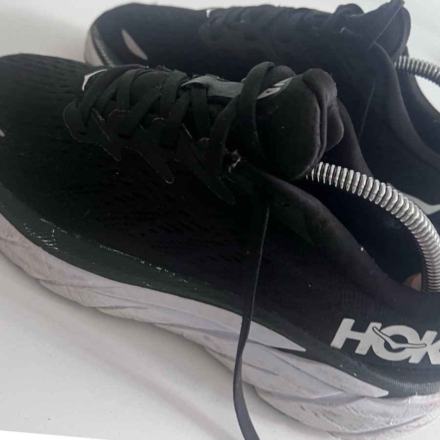 Hoka Clifton 8 Löparskor Svart