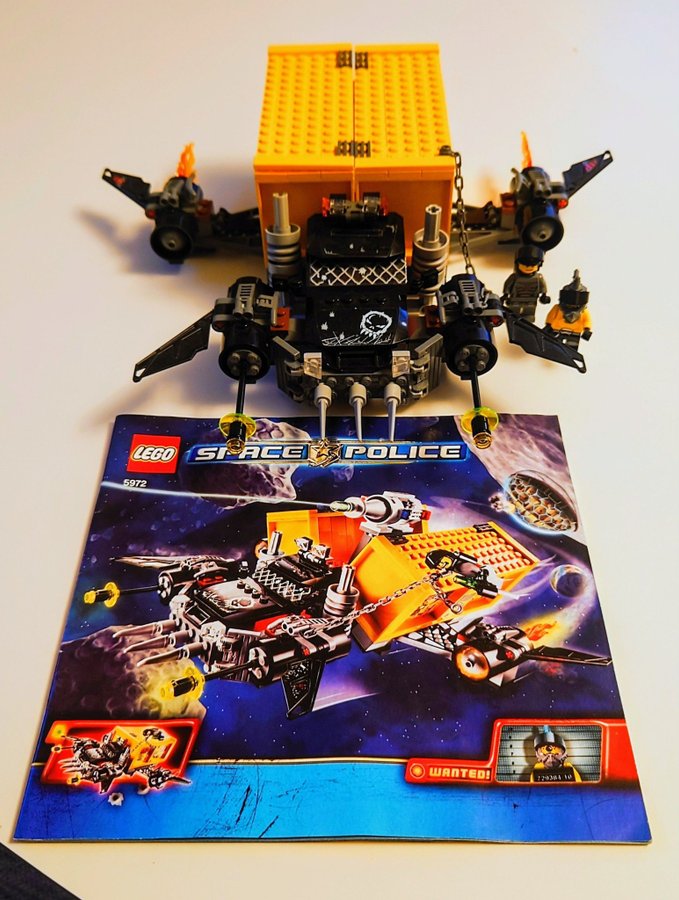 LEGO SPACE POLICE 5972 - SPACE TRUCK GETAWAY