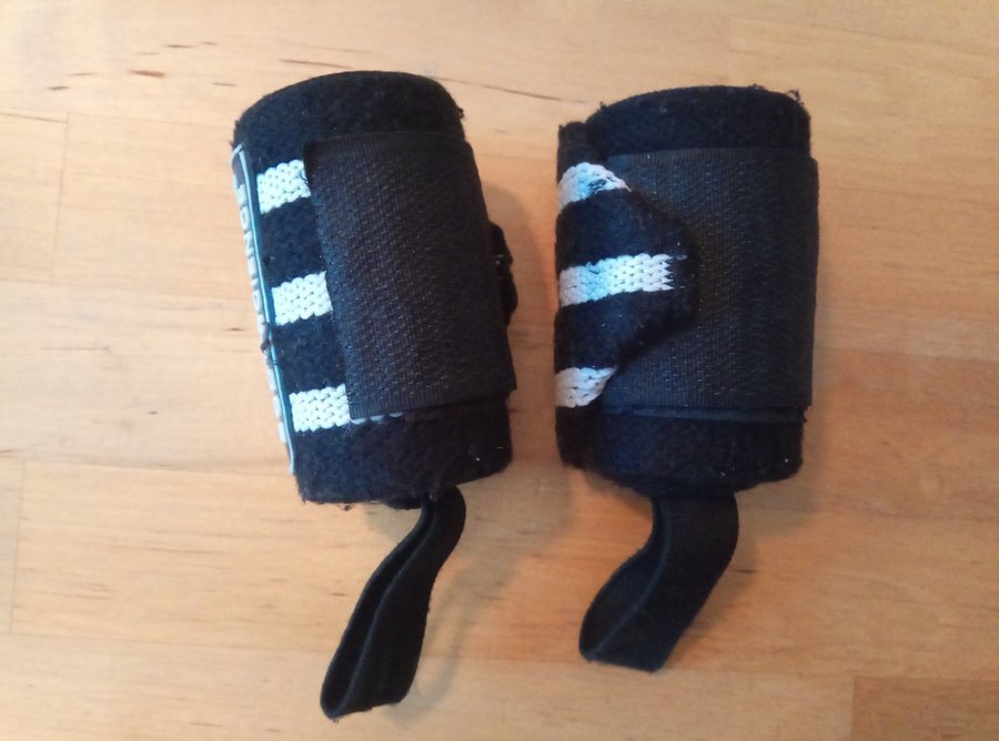 Body Science Handledslindor Handledsband Handledsstöd Wrist Wraps Gym Träning