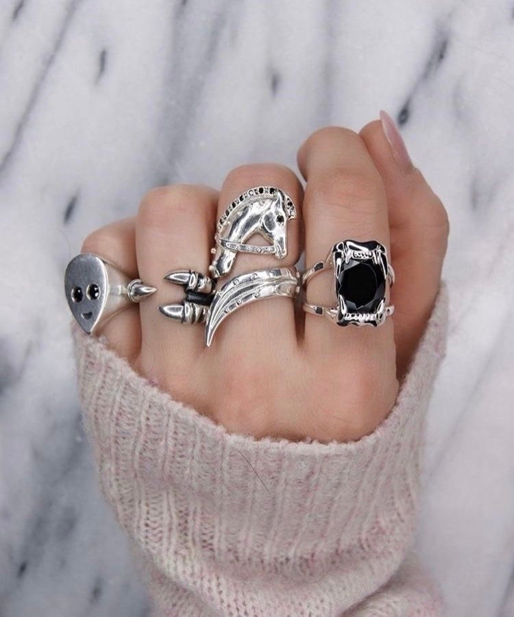 Maria Nilsdotter Knight Ring