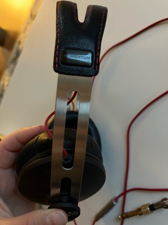 Sennheiser Momentum hörlurar