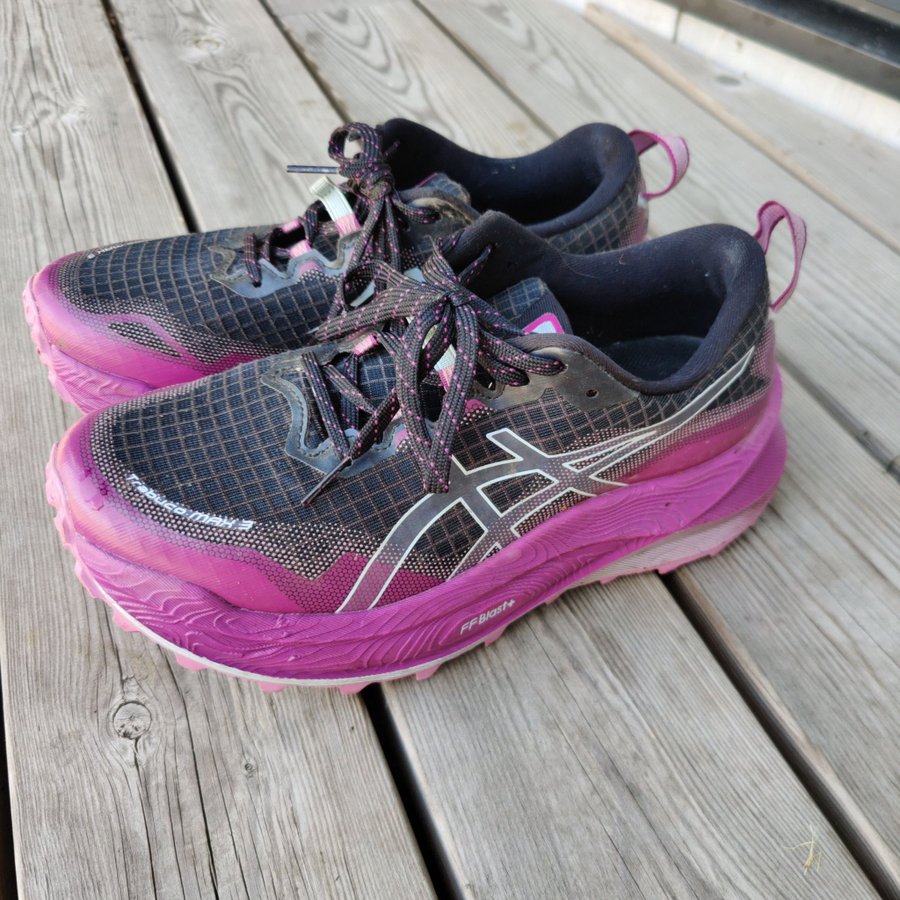 Asics Trabuco Max 3 Trail Running stlk 395 Dam Svart/Rosa