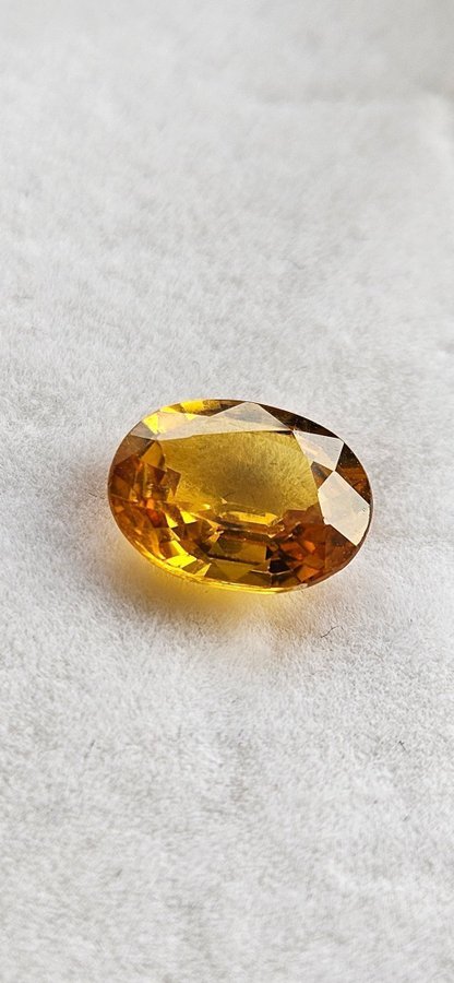 Naturlig Gul Safir 2.40Ct